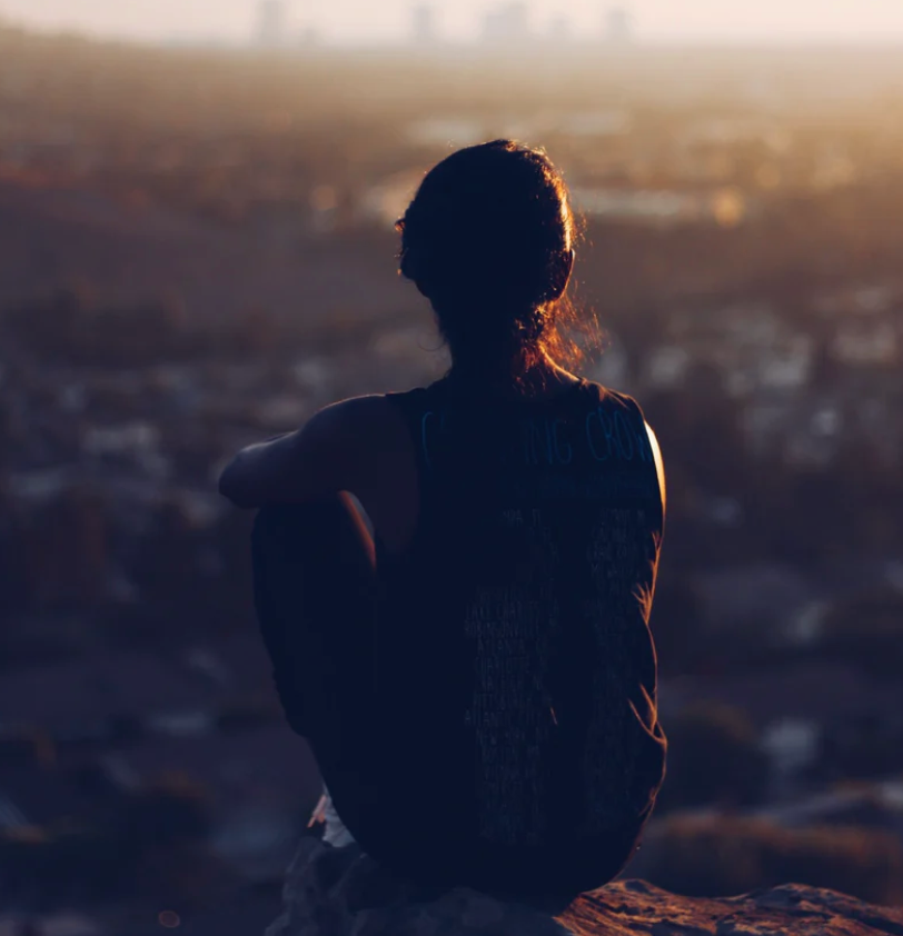 woman-sitting