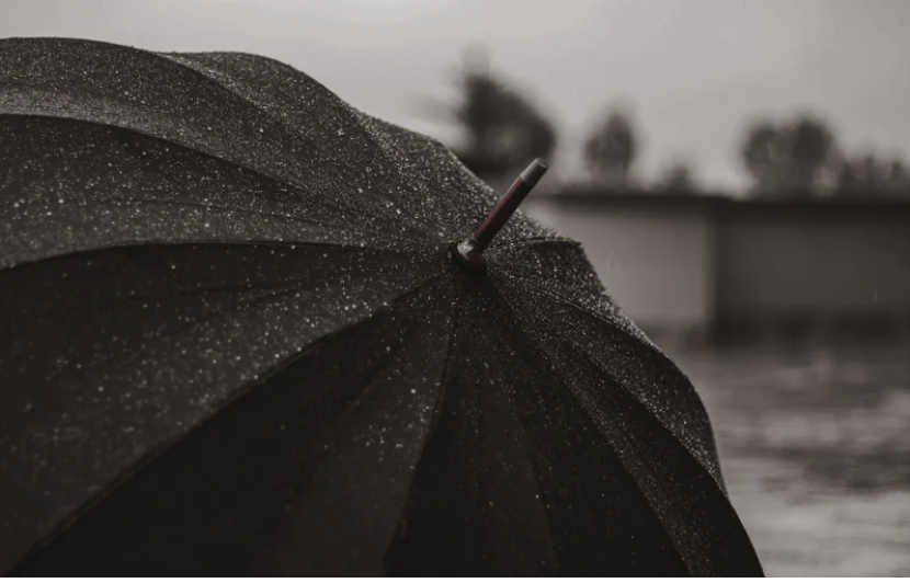 black-umbrella