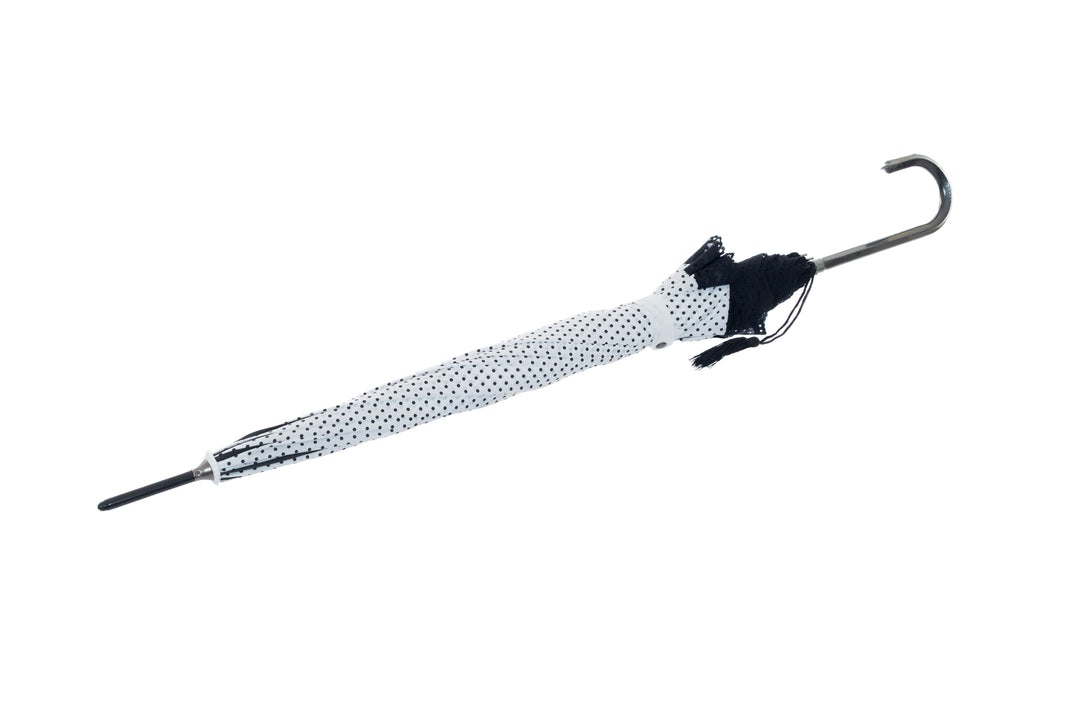 Boutique Classic with Lace White/Black Piped  Umbrella